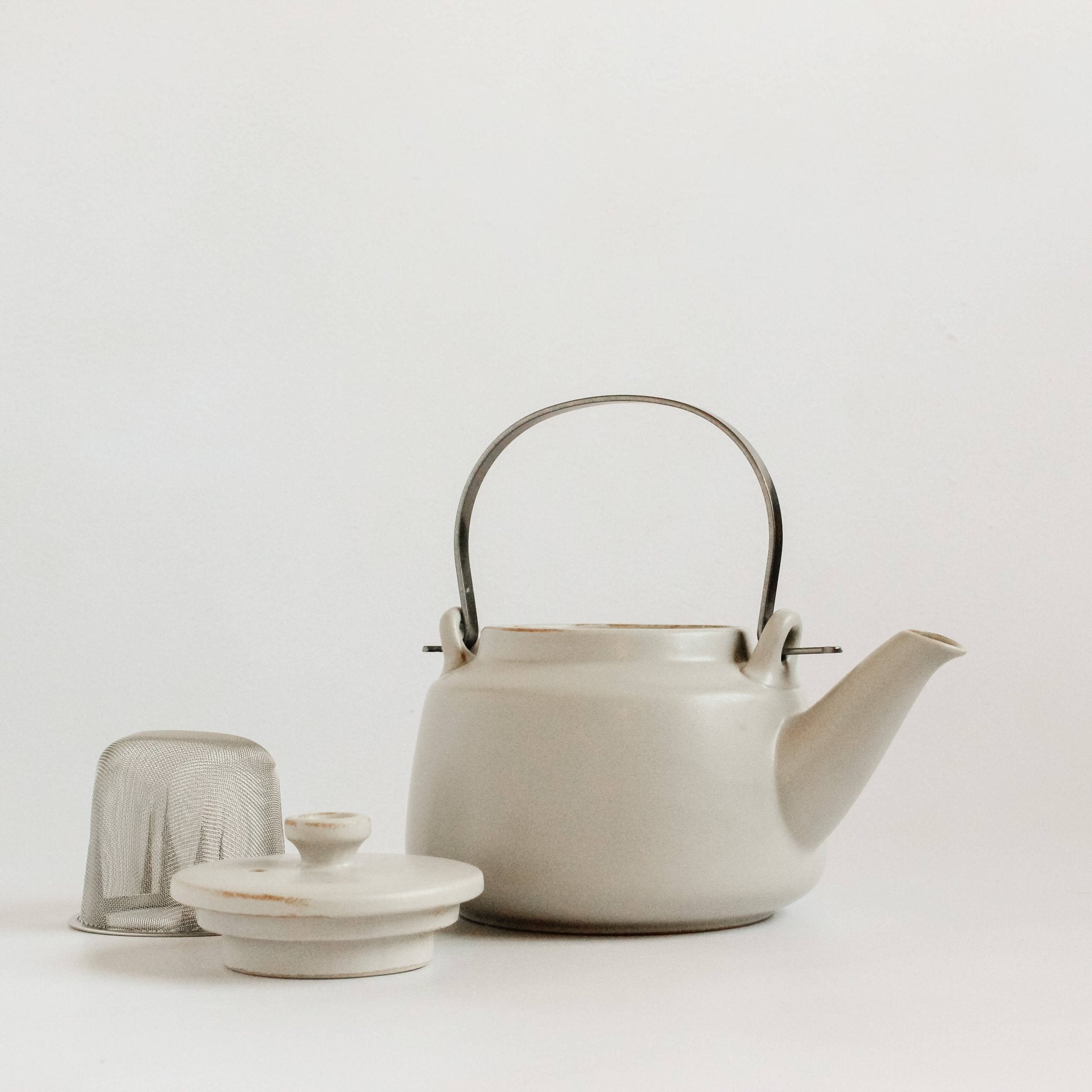 Sri Lanka Japanese Porcelain Teapot - Faire Living
