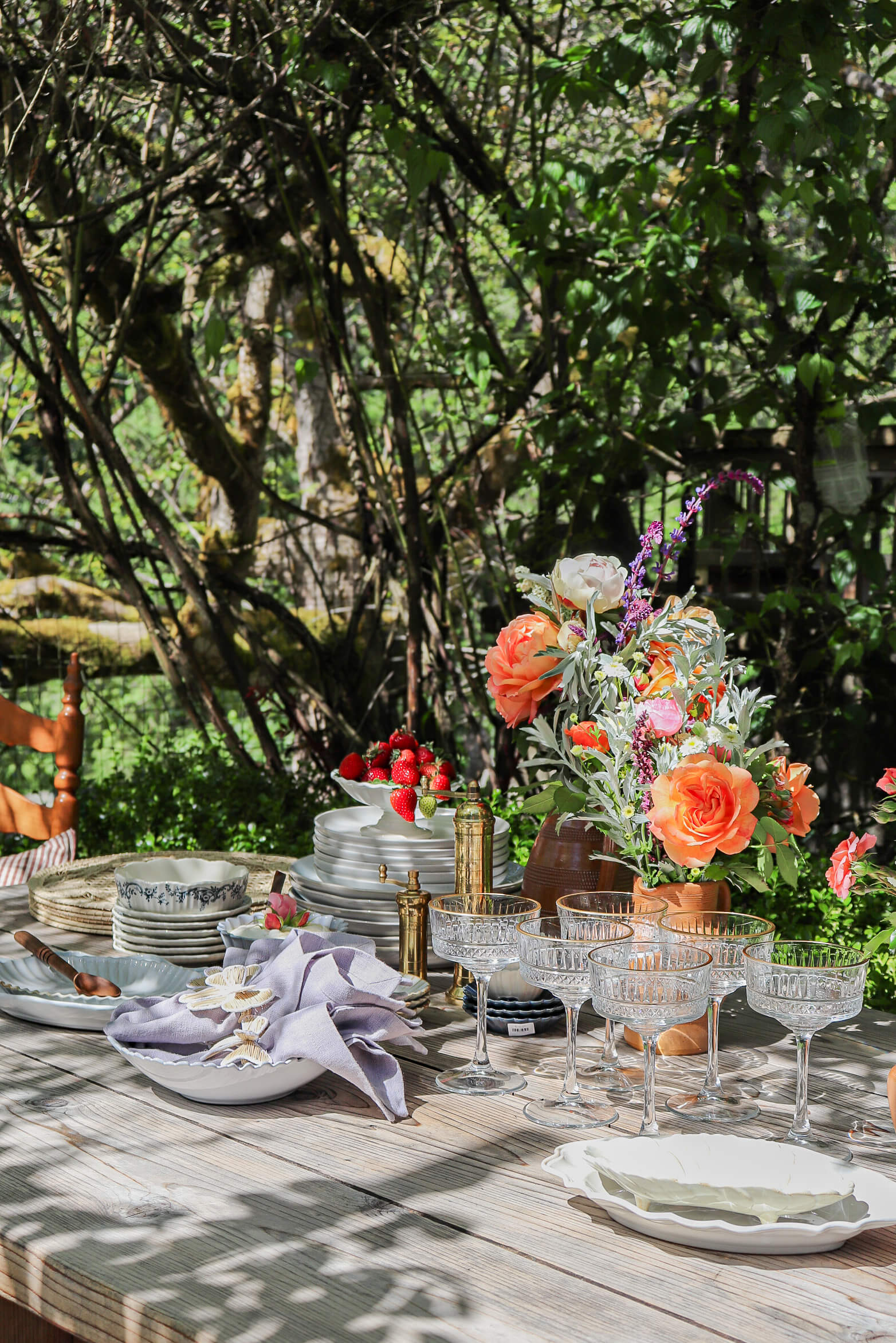 Girasole Grey Floral Serving Bowl - Faire Living
