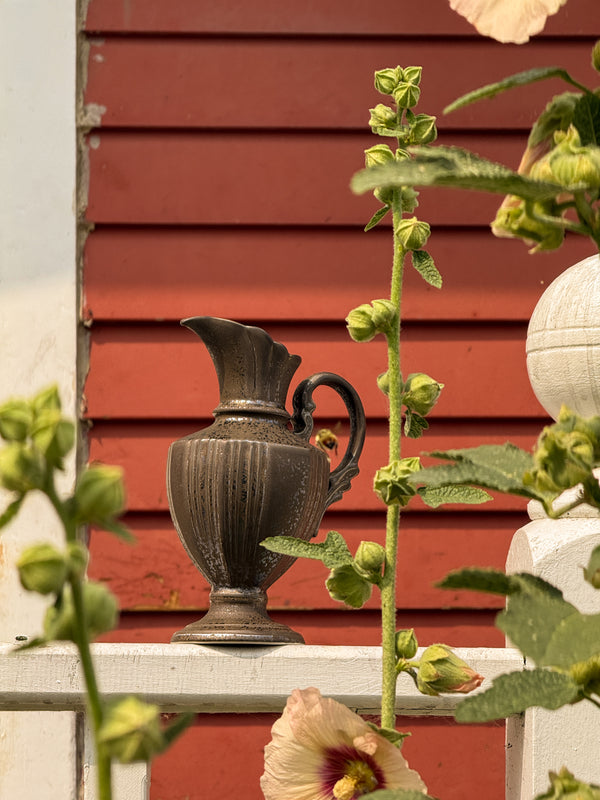 Gracieux Decorative Pitcher