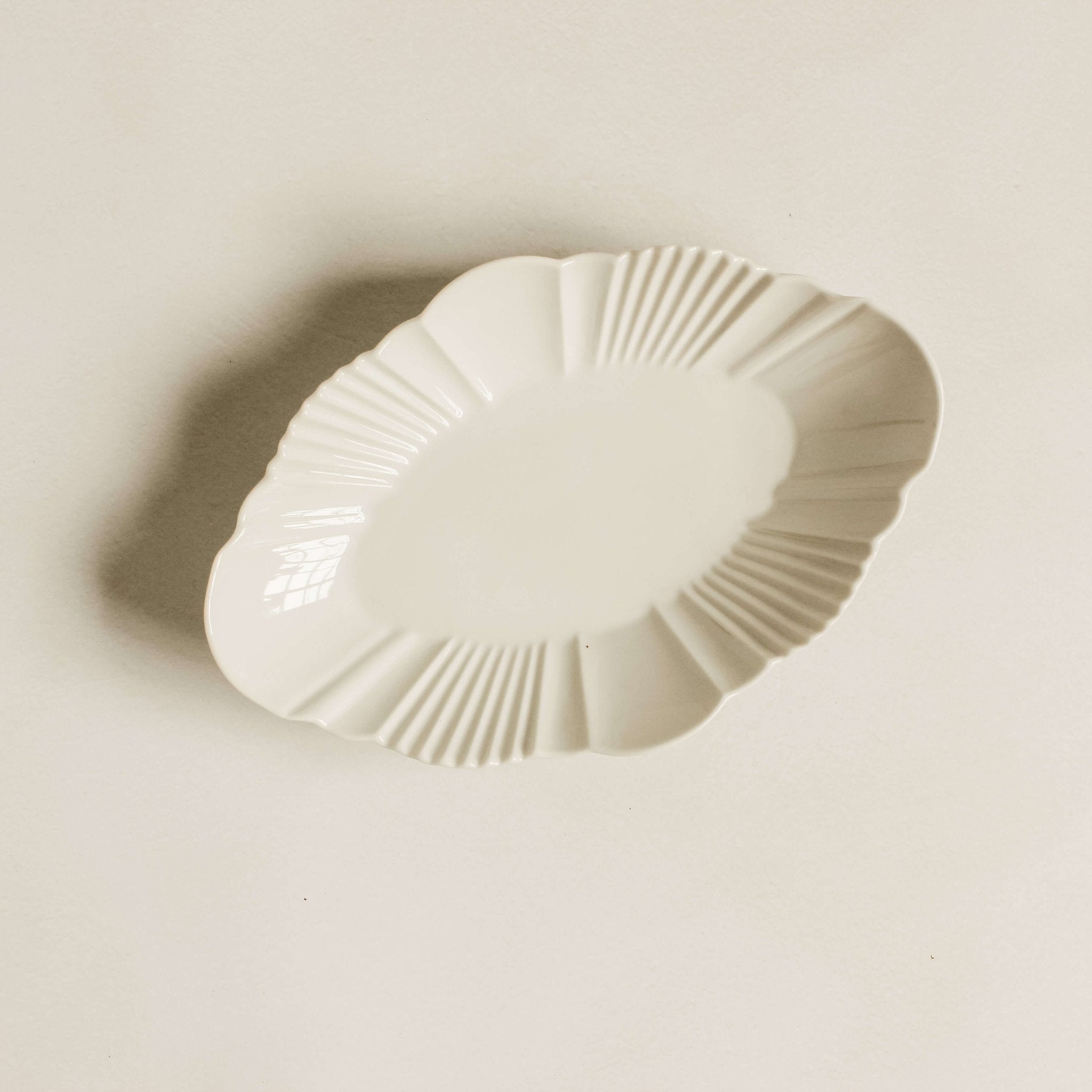 Pluie Japanese Porcelain Serving Dish - Faire Living