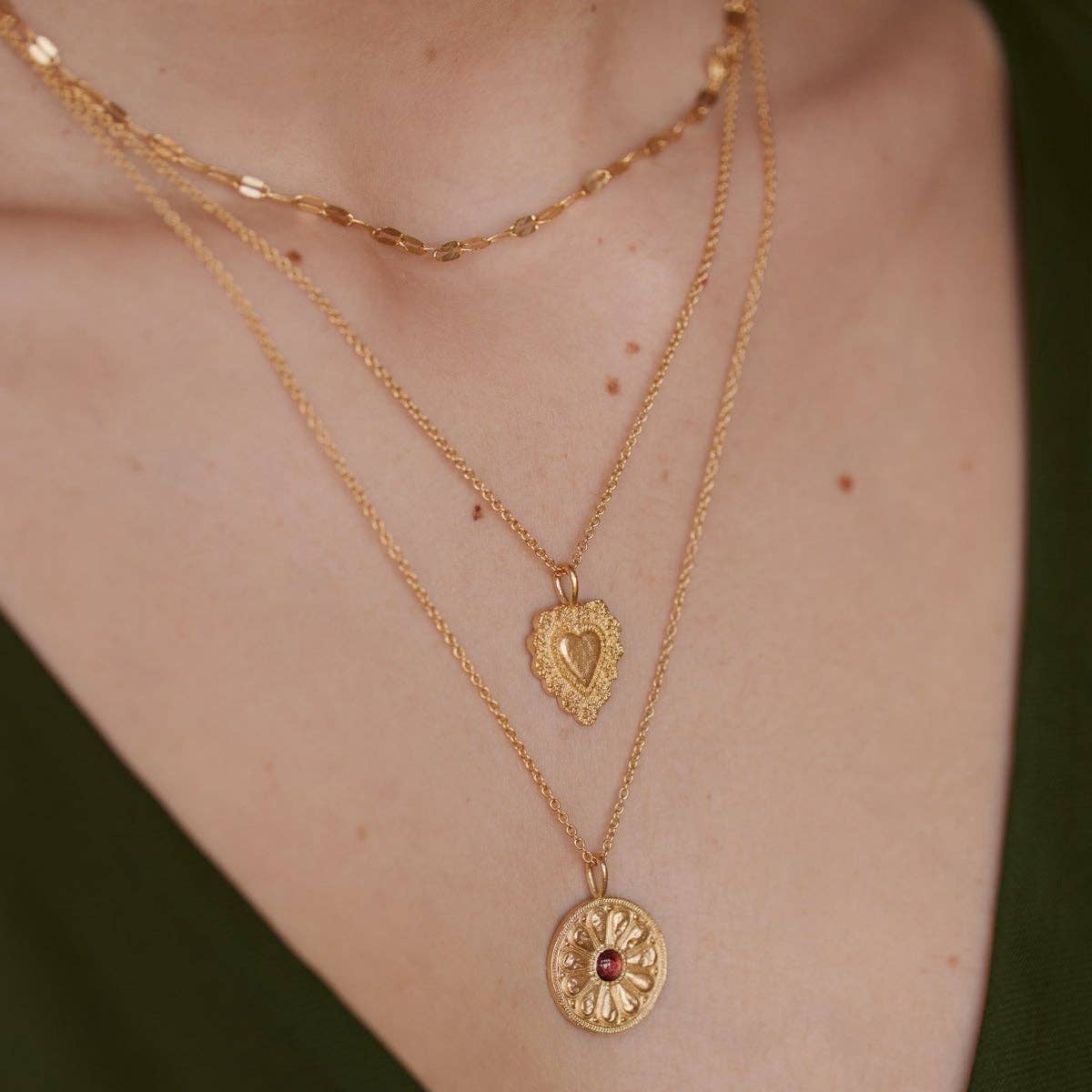 Aphrodite 24k Gold Plated Heart Necklace - Faire Living