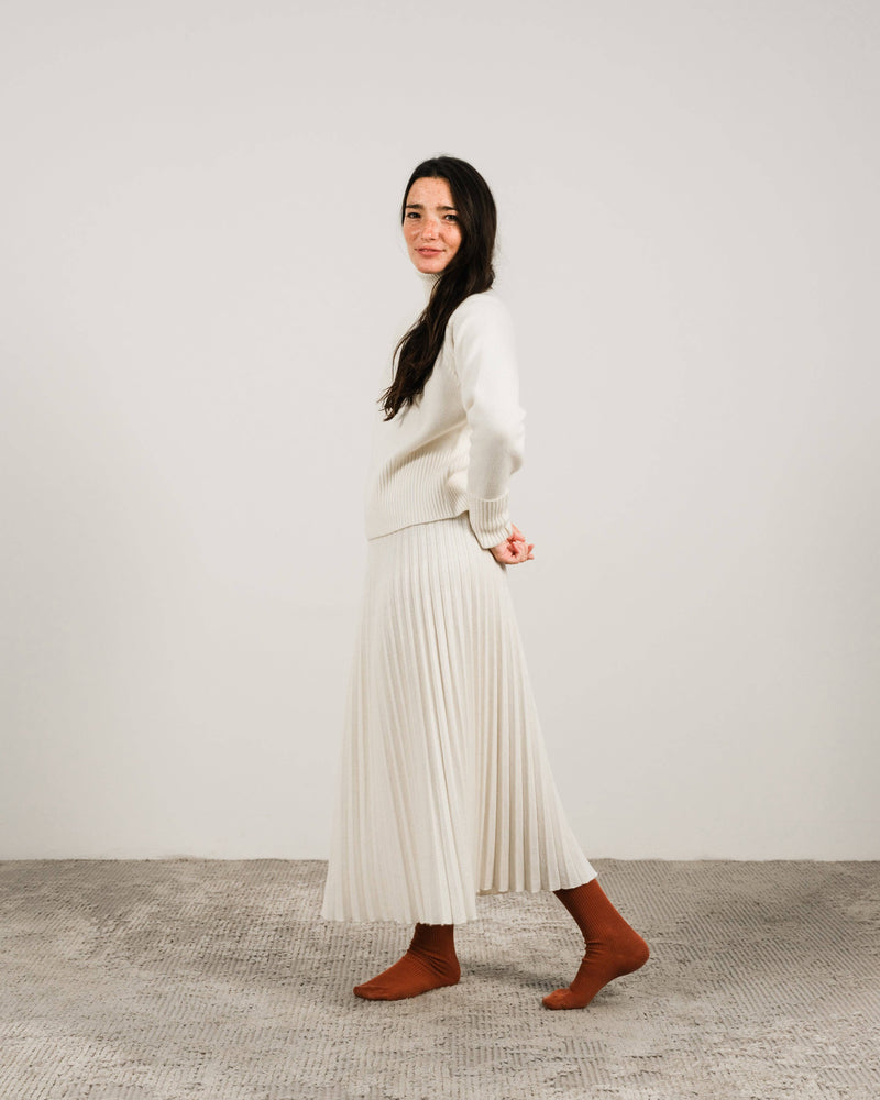 Italian Cashmere Pleated Skirt in White