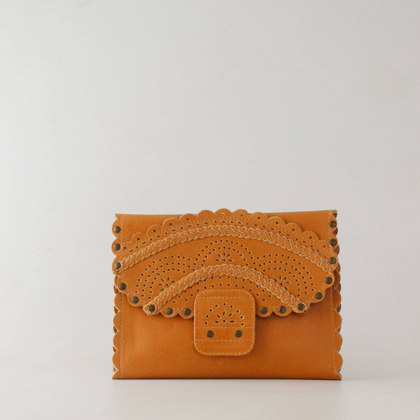 Calypso Tri Fold Wallet in Vintage Camel
