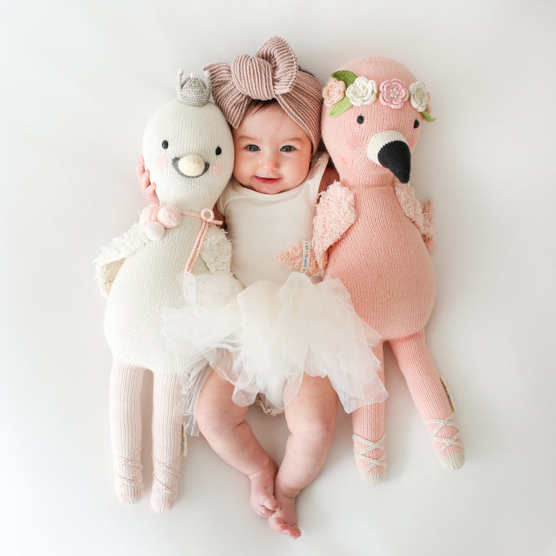 Harlow the Swan