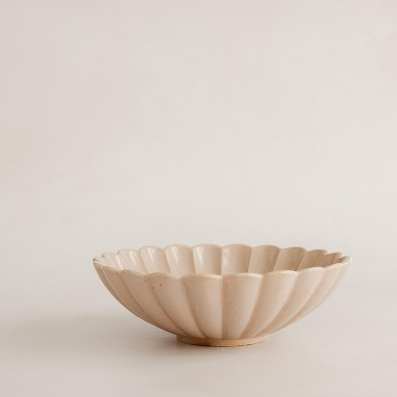 Scalloped Edge Pottery Serving Bowls by Marumitsu Poterie