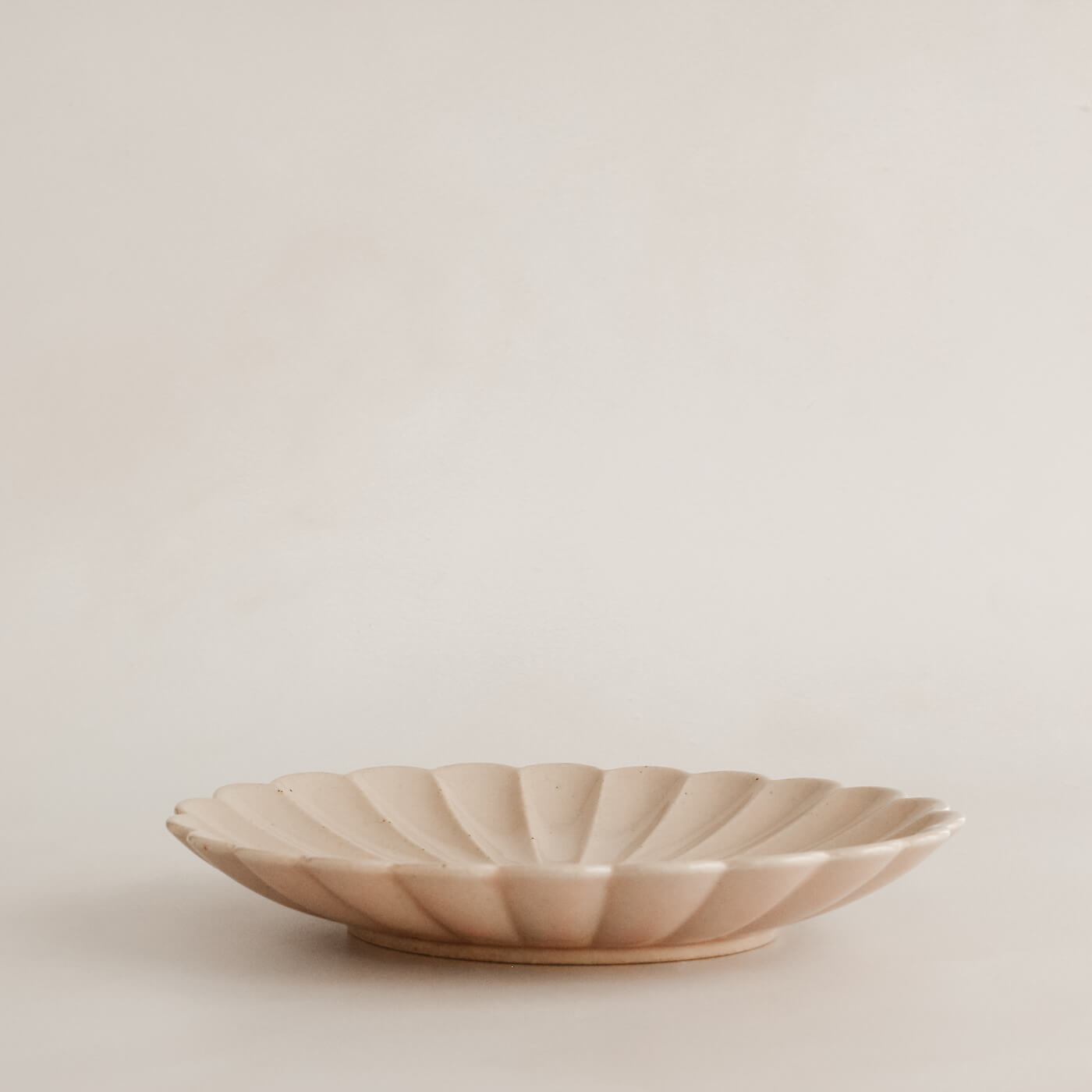Porcelain Scalloped Edge Serving Bowls by Marumitsu Poterie Japan