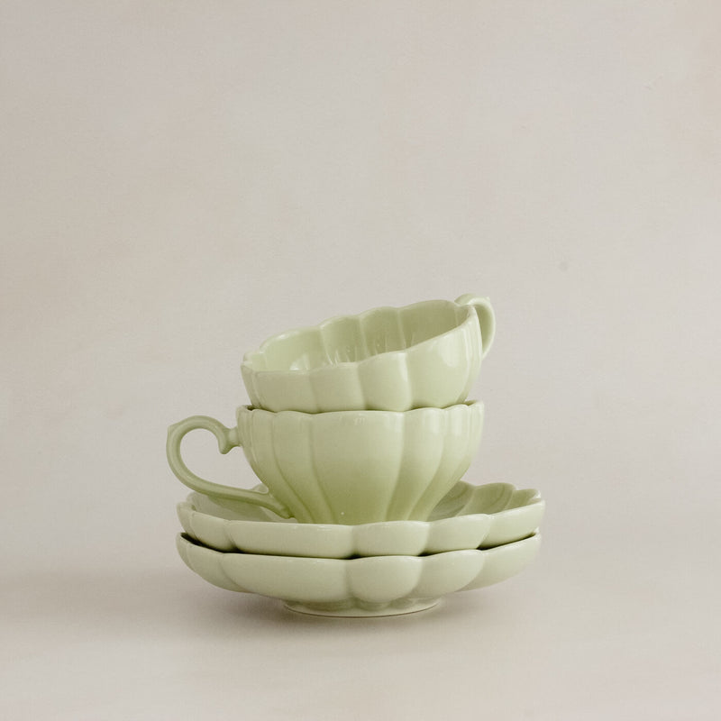 Green Bouquet Teacup & Saucer Marumitsu Pottery in Japan