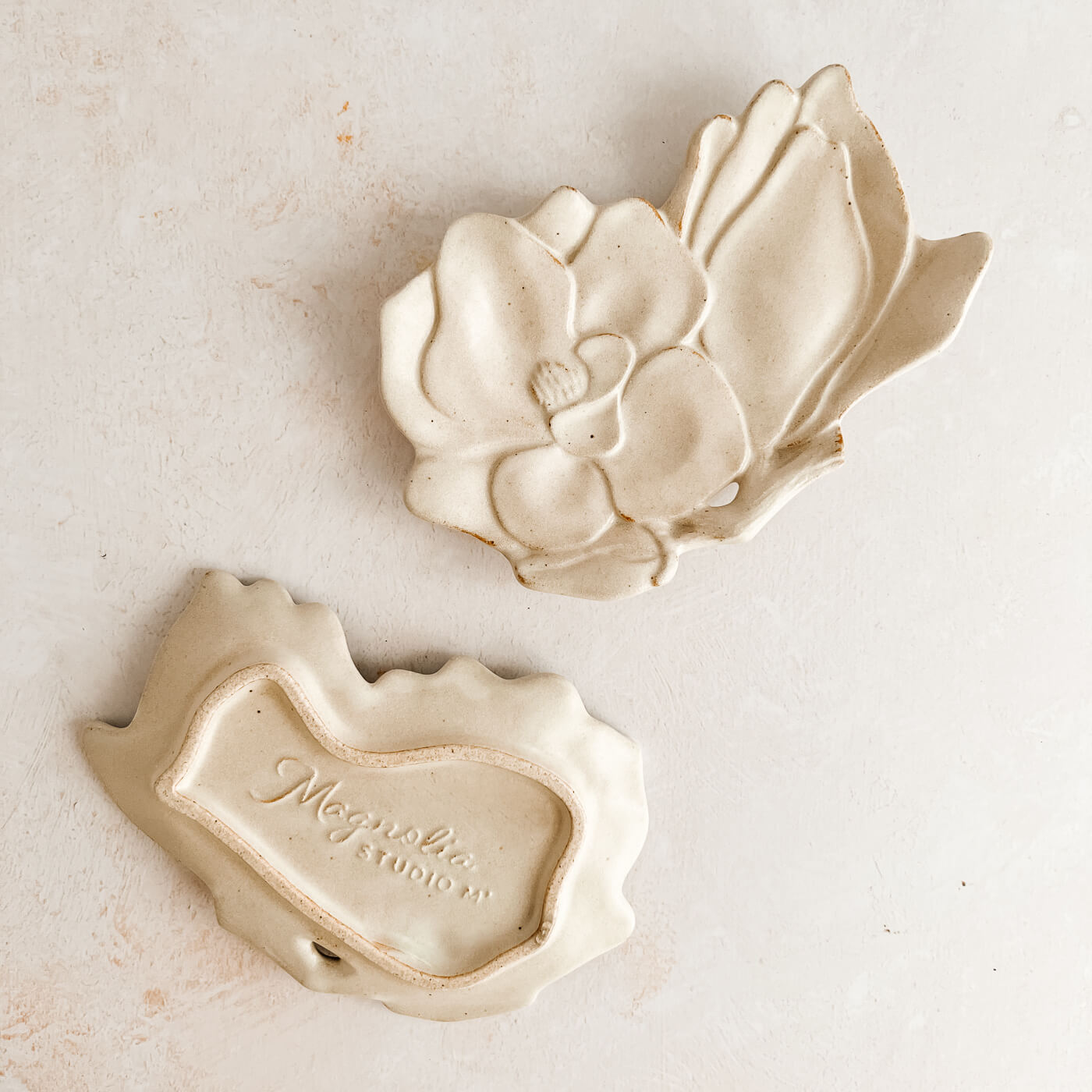 Magnolia Blossom Plate in Matte Cream