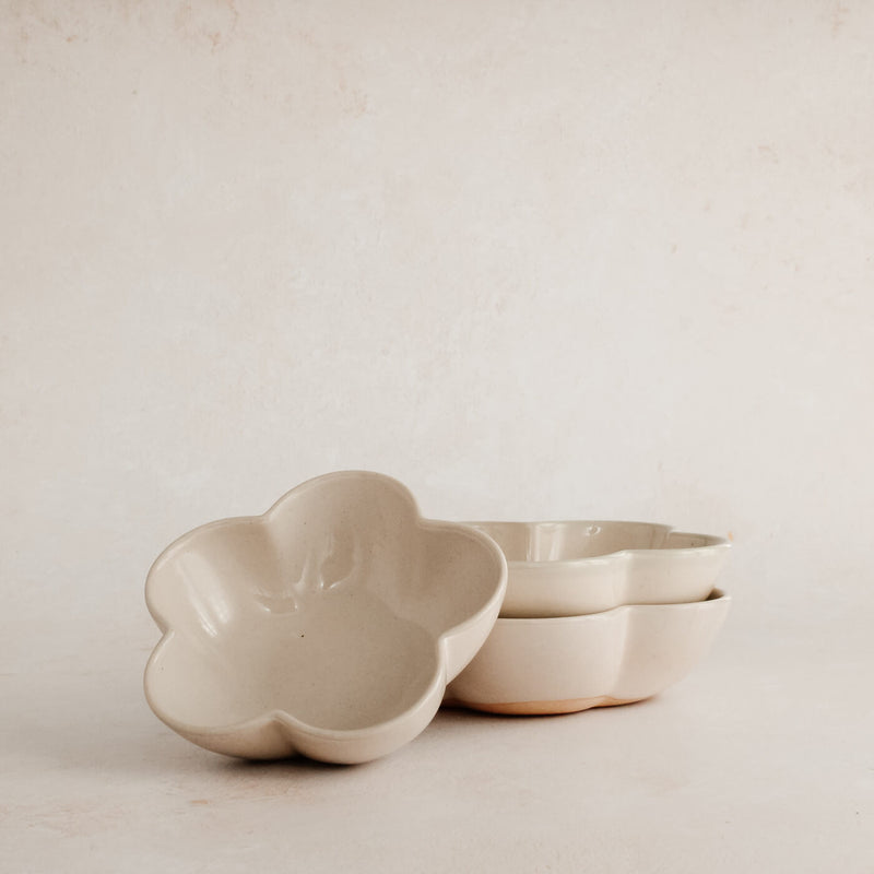 The Plum Blossom Serving Bowls by Marumitsu Poterie Japan