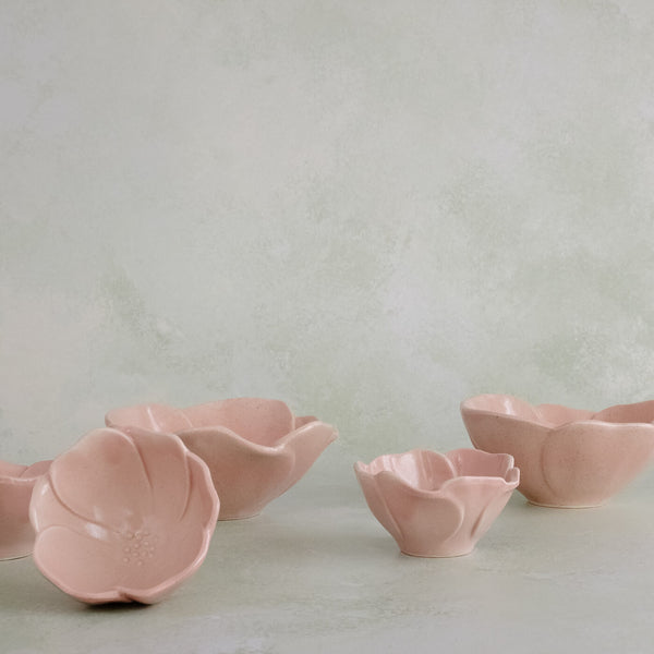 The Sazanka Pink Porcelain Flower Snack Bowls by Marumitsu Poterie
